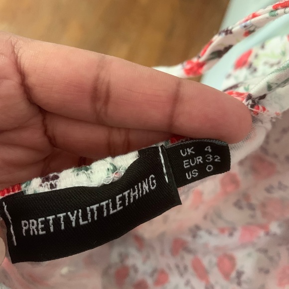 Pretty Little Thing Dress - Picture 3 of 4